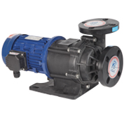 Self priming pump